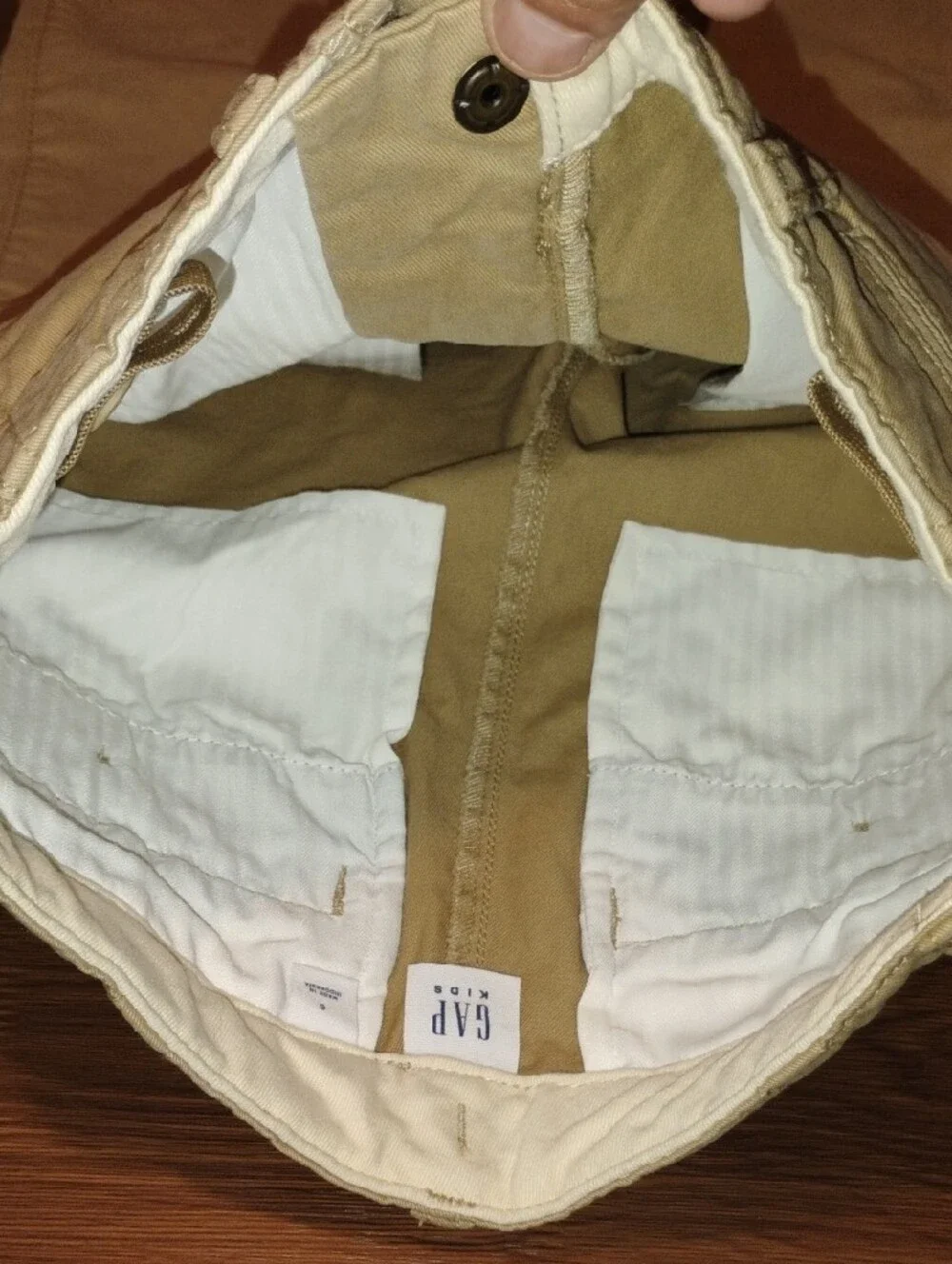 GapKids Boys Classic Khaki Uniform Chino Pants - Size 6
